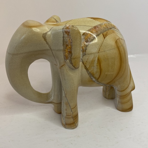 Marble Elephant Statue 5 1/2” Tall Cream Brown - Picture 7 of 12